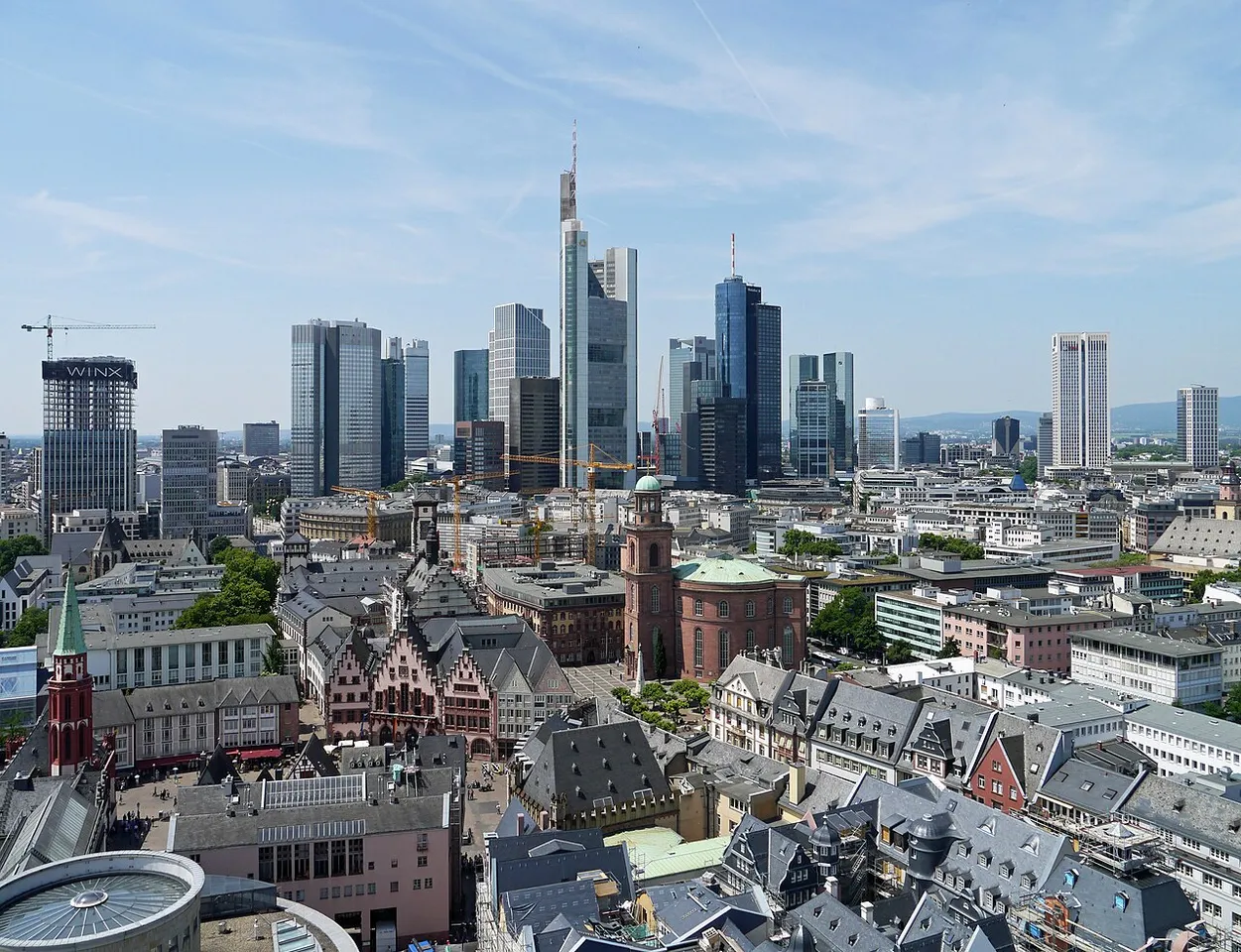 Hochhaus-Panorama-2017-vom-Domturm-Ffm-636.jpg