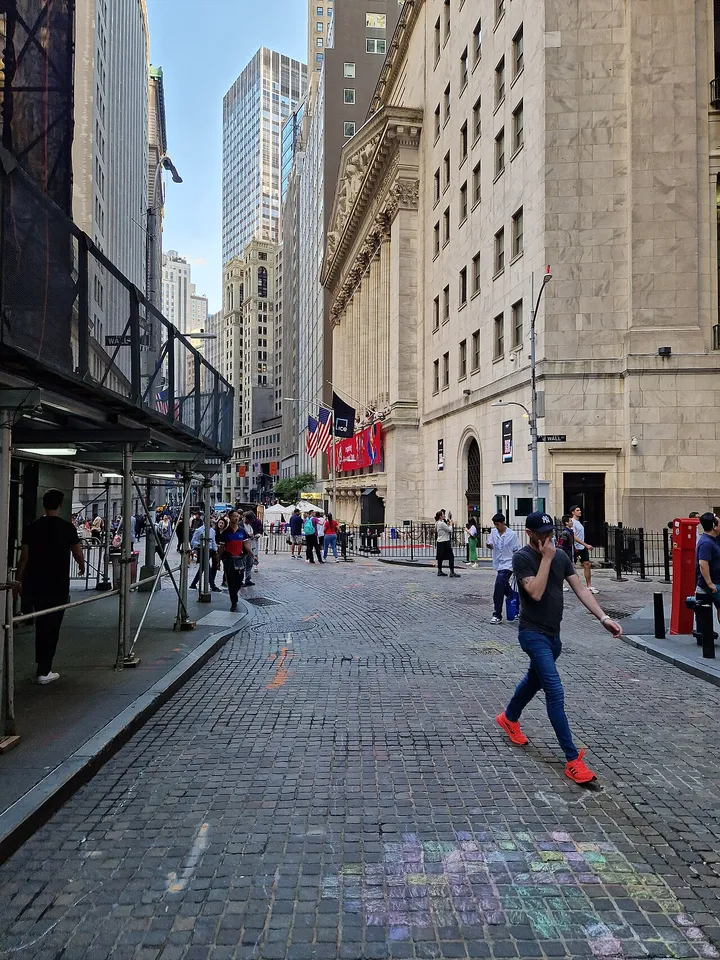 Thematic photograph: New York Stock Exchange building, 20231002 171816.jpg