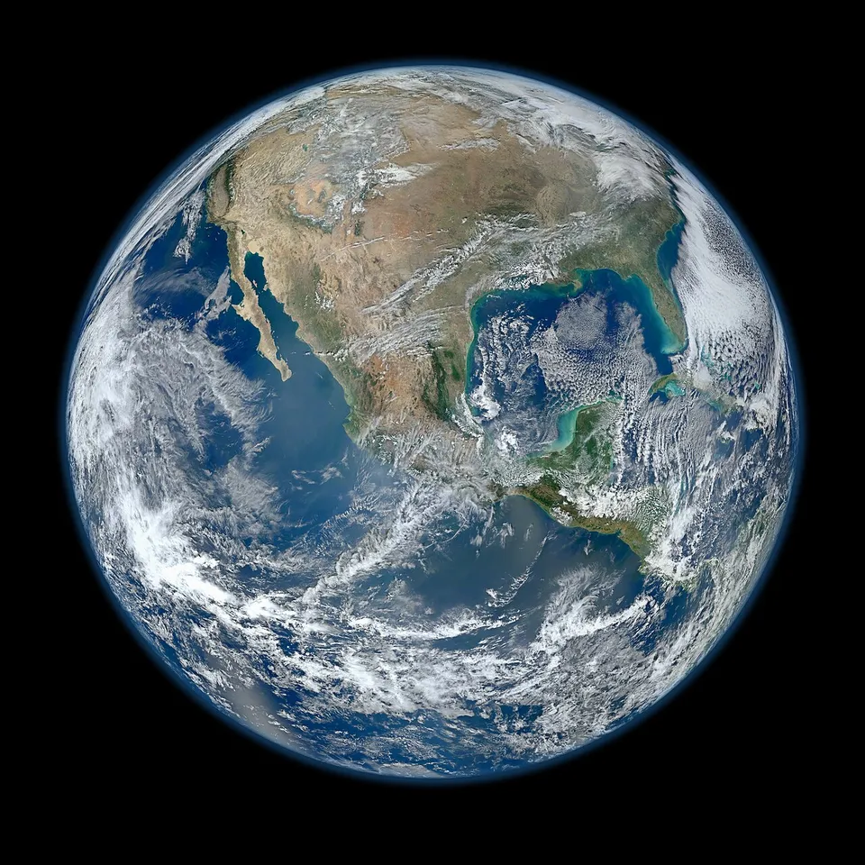 North America from low orbiting satellite Suomi NPP.jpg